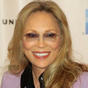 Faye Dunaway Biography, Age, Height, Weight, Family, Wiki & More