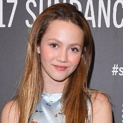 Iris Apatow Biography, Age, Height, Weight, Family, Wiki & More