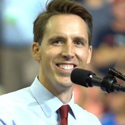 Josh Hawley (US Senator) Biography, Age, Height, Wife, Children, Family, Facts, Wiki & More