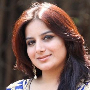 Pooja Gandhi Biography, Age, Wife, Children, Family, Caste, Wiki & More