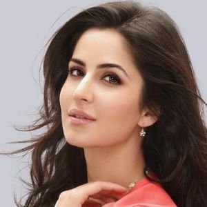 Katrina Kaif Biography, Age, Height, Weight, Boyfriend, Family, Facts, Wiki & More