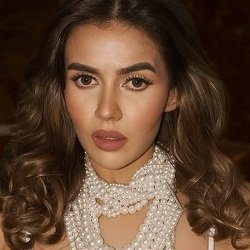 Komal Pandey (Fashion Influencer) Wiki, Age, Height, Boyfriend, Biography, Family, Facts & More