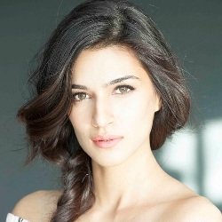 Kriti Sanon Biography, Age, Height, Weight, Boyfriend, Family, Facts, Caste, Wiki & More