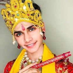 Lucky Dancer Biography, Age, Height, Weight, Family, Caste, Wiki & More