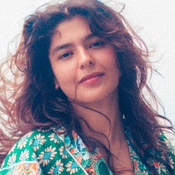 Nidhi Bhanushali (Actress) Biography, Age, Height, Boyfriend, Family, Facts, Wiki & More