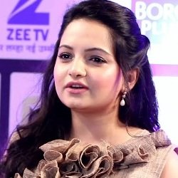 Giaa Manek Biography, Age, Height, Weight, Family, Affairs, Facts, Caste, Wiki & More