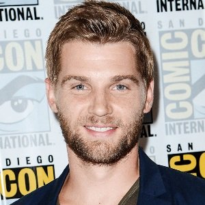 Mike Vogel Biography, Age, Height, Weight, Family, Wiki & More