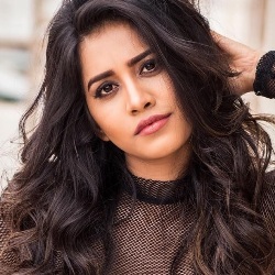 Parno Mittra (Actress) Biography, Age, Height, Boyfriend, Family, Facts, Wiki & More