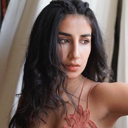 Parul Gulati (Actress) Biography, Age, Height, Boyfriend, Family, Facts, Wiki & More