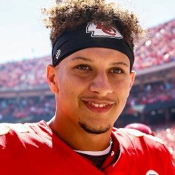 Patrick Mahomes Biography, Age, Height, Weight, Girlfriend, Family, Wiki & More