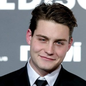 Douwe Bob Biography, Age, Height, Weight, Family, Wiki & More