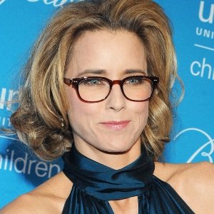 Tea Leoni Biography, Age, Height, Weight, Family, Husband, Children, Facts, Wiki & More