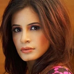 Perneet Chauhan Biography, Age, Husband, Children, Family, Caste, Wiki & More