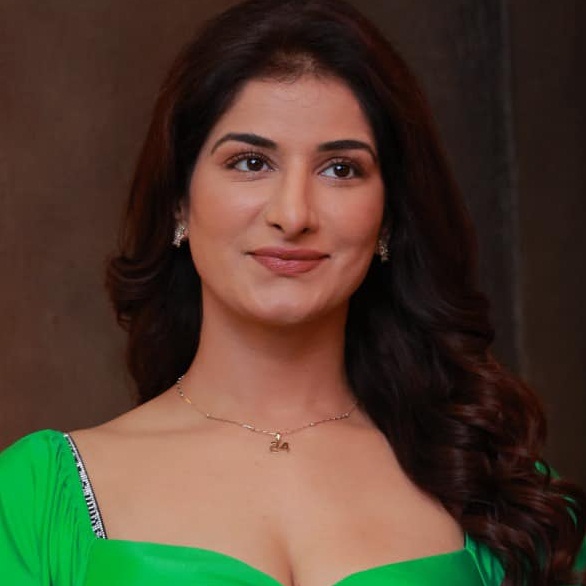 Poonam Dubey (Actress) Biography, Age, Height, Family, Husband, Facts, Wiki & More