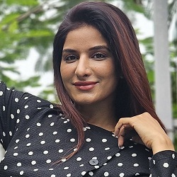 Poonam Dubey (Actress) Biography, Age, Height, Family, Husband, Facts, Wiki & More