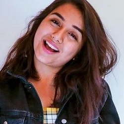 Prajakta Koli Biography, Age, Height, Weight, Boyfriend, Family, Wiki & More