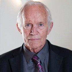 Lance Henriksen Biography, Age, Height, Weight, Family, Wiki & More
