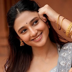 Ritika Nayak Biography, Age, Height, Boyfriend, Family, Facts, Wiki & More