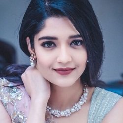 Ritika Singh (Actress) Biography, Age, Height, Boyfriend, Family, Facts, Caste, Wiki & More