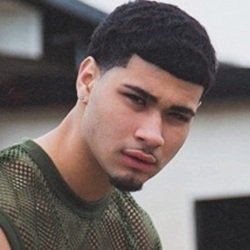 Ronnie Banks Biography, Age, Height, Weight, Family, Wiki & More