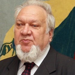 Rostislav Ry...