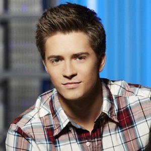 Billy Unger Biography, Age, Height, Weight, Family, Wiki & More