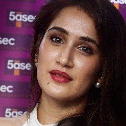 Sagarika Ghatge Biography, Age, Height, Husband, Children, Family, Facts, Caste, Wiki & More