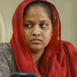 Shamla Hamza (Actress) Biography, Age, Height, Husband, Children, Family, Facts, Wiki & More