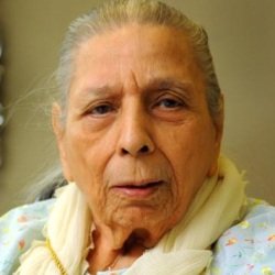 Shamshad Begum Biography, Age, Height, Weight, Family, Caste, Wiki & More