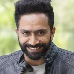 Shine Tom Chacko Biography, Age, Height, Wife, Children, Family, Facts, Caste, Wiki & More