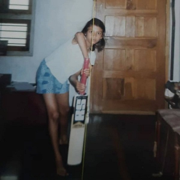 Smriti Mandhana (Cricketer) Biography, Age, Height, Boyfriend, Family, Facts, Wiki & More