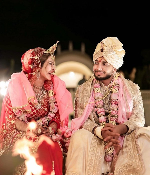 Sonarika Bhadoria Biography, Age, Height, Affair, Husband, Family, Facts, Wiki & More