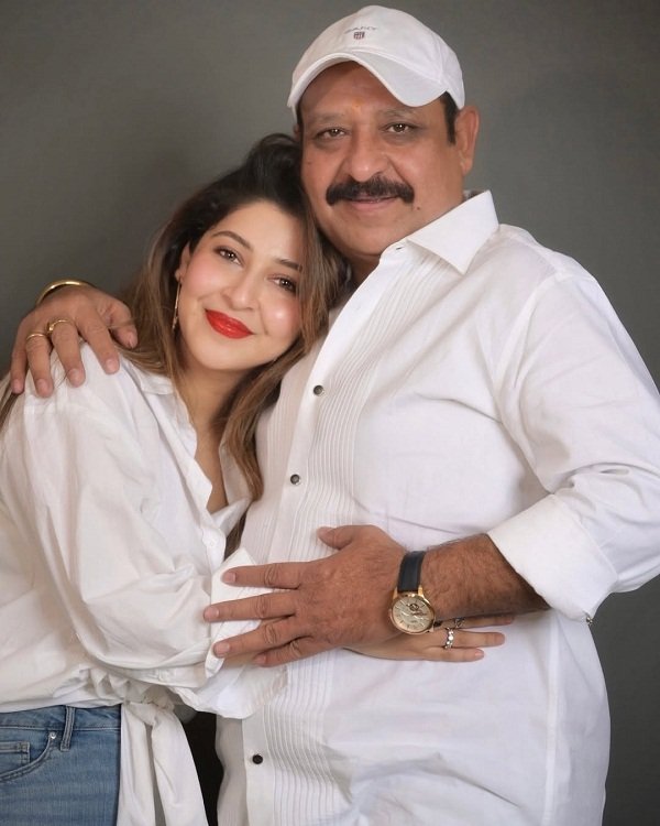 Sonarika Bhadoria Biography, Age, Height, Affair, Husband, Family, Facts, Wiki & More