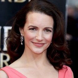 Kristin Davis Biography, Age, Height, Family, Affairs, Husband, Children, Facts, Wiki & More