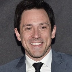 Steve Kazee Biography, Age, Height, Weight, Girlfriend, Family, Wiki & More