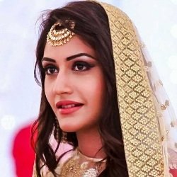 Surbhi Chandna Biography, Age, Height, Weight, Boyfriend, Family, Caste, Wiki & More
