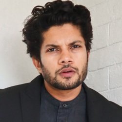 Sushant Pujari Biography, Age, Wife, Children, Family, Caste, Wiki & More