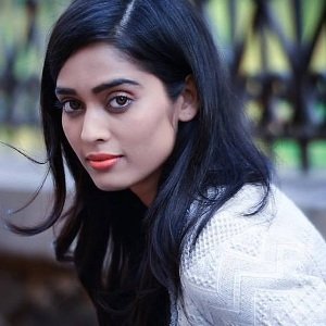 Neha Saxena (Television Actress) Biography, Age, Height, Weight, Boyfriend, Family, Wiki & More