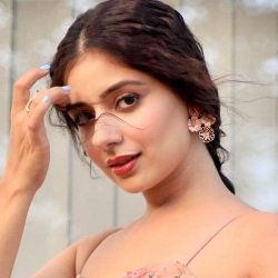 Tania (Punjabi Actress) Biography, Age, Height, Boyfriend, Family, Facts, Caste, Wiki & More