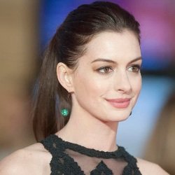 Anne Hathaway Height, Age, Husband, Baby, Family, Wiki & More