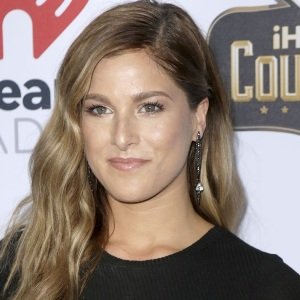 Cassadee Pope Biography, Age, Height, Weight, Family, Wiki & More