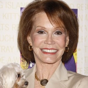 Mary Tyler Moore Biography, Age, Death, Height, Weight, Family, Wiki & More