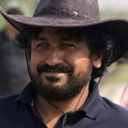 Vinod Kapri (Director) Biography, Age, Height, Wife, Children, Family, Facts, Caste, Wiki & More