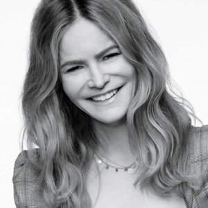 Jennifer Jason Leigh Biography, Age, Height, Weight, Family, Wiki & More