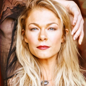 LeAnn Rimes Biography, Age, Height, Weight, Family, Wiki & More