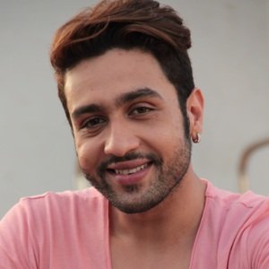 Adhyayan Suman Biography, Age, Height, Weight, Girlfriend, Family, Facts, Caste, Wiki & More