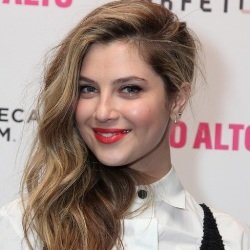 Zoe Levin